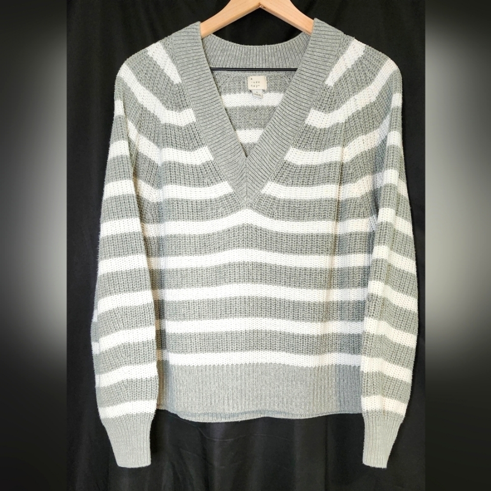 Gray Stripe V-Neck Sweater Womens Large Varsity Cricket Polo Old Money Academia